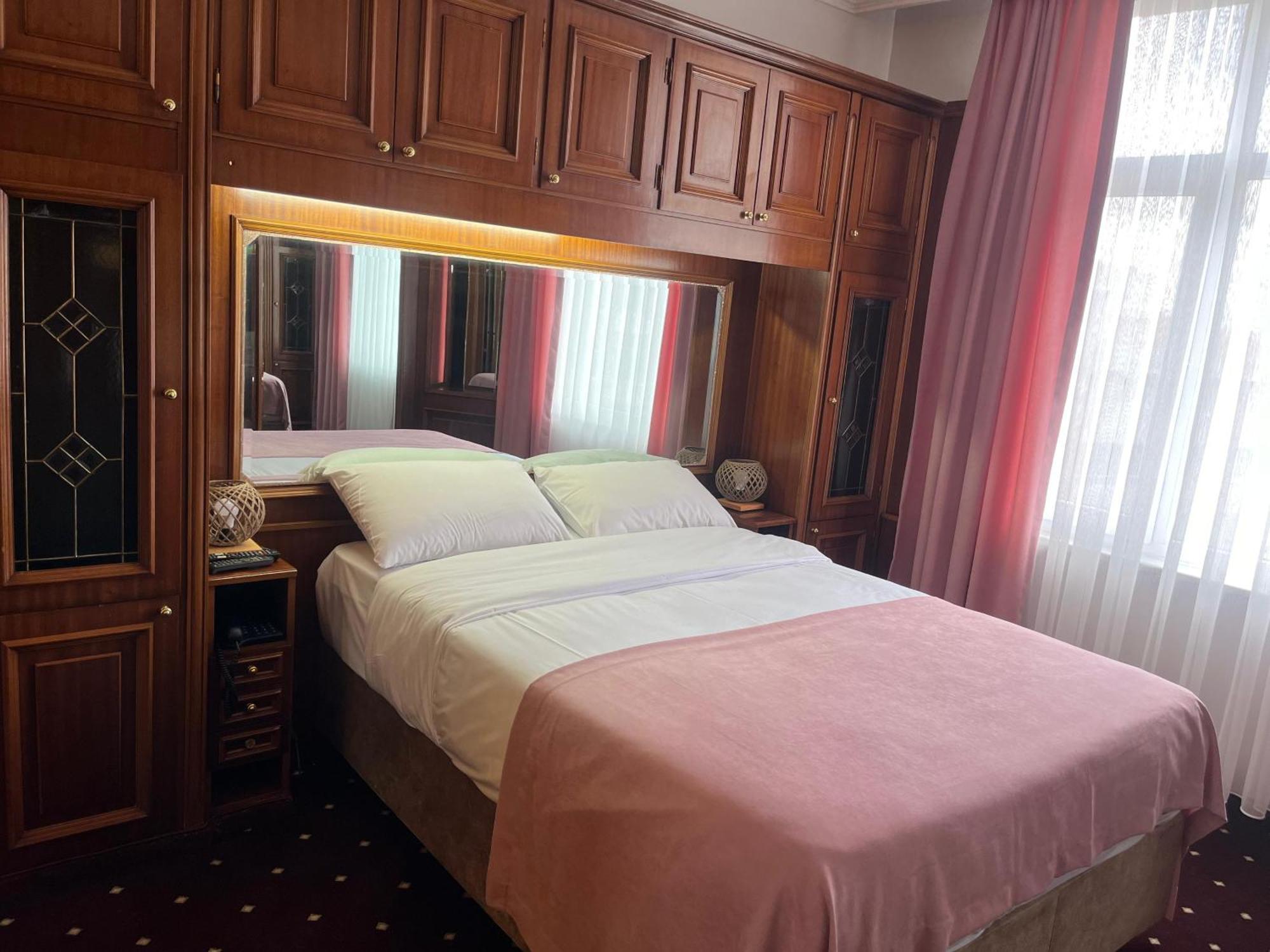 Topkapi Готель 3*